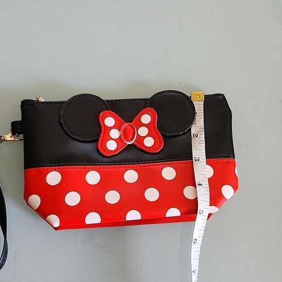 NWOT Minnie Mouse Wristlet/ Cosmetic Bag - Picture 5 of 7